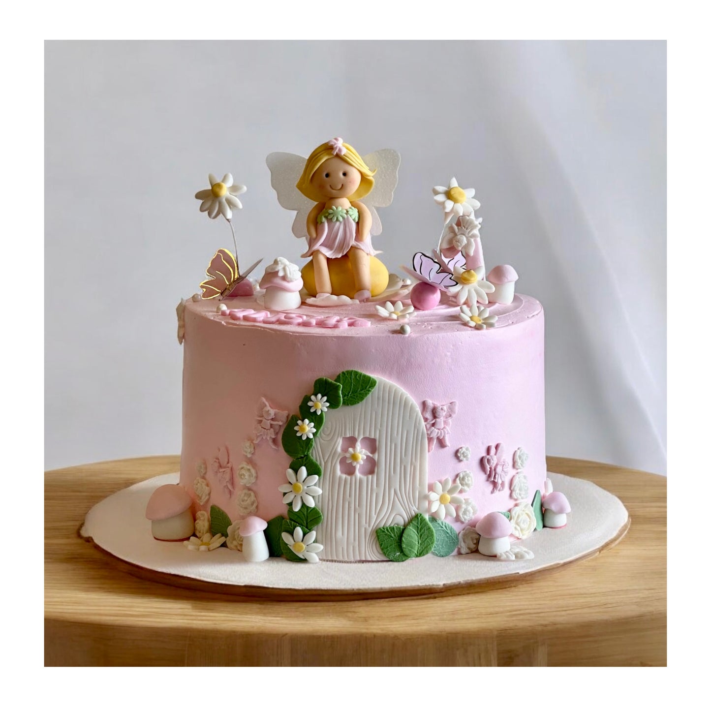 Baby Fairy Tale cake